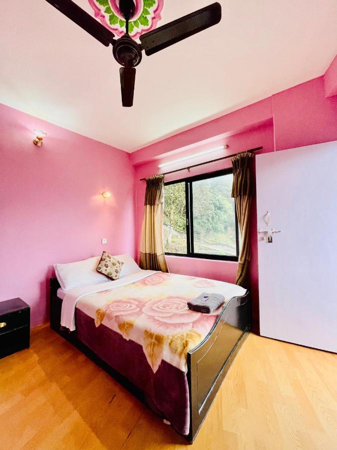 Hotel Santana 포카라 외부 사진
